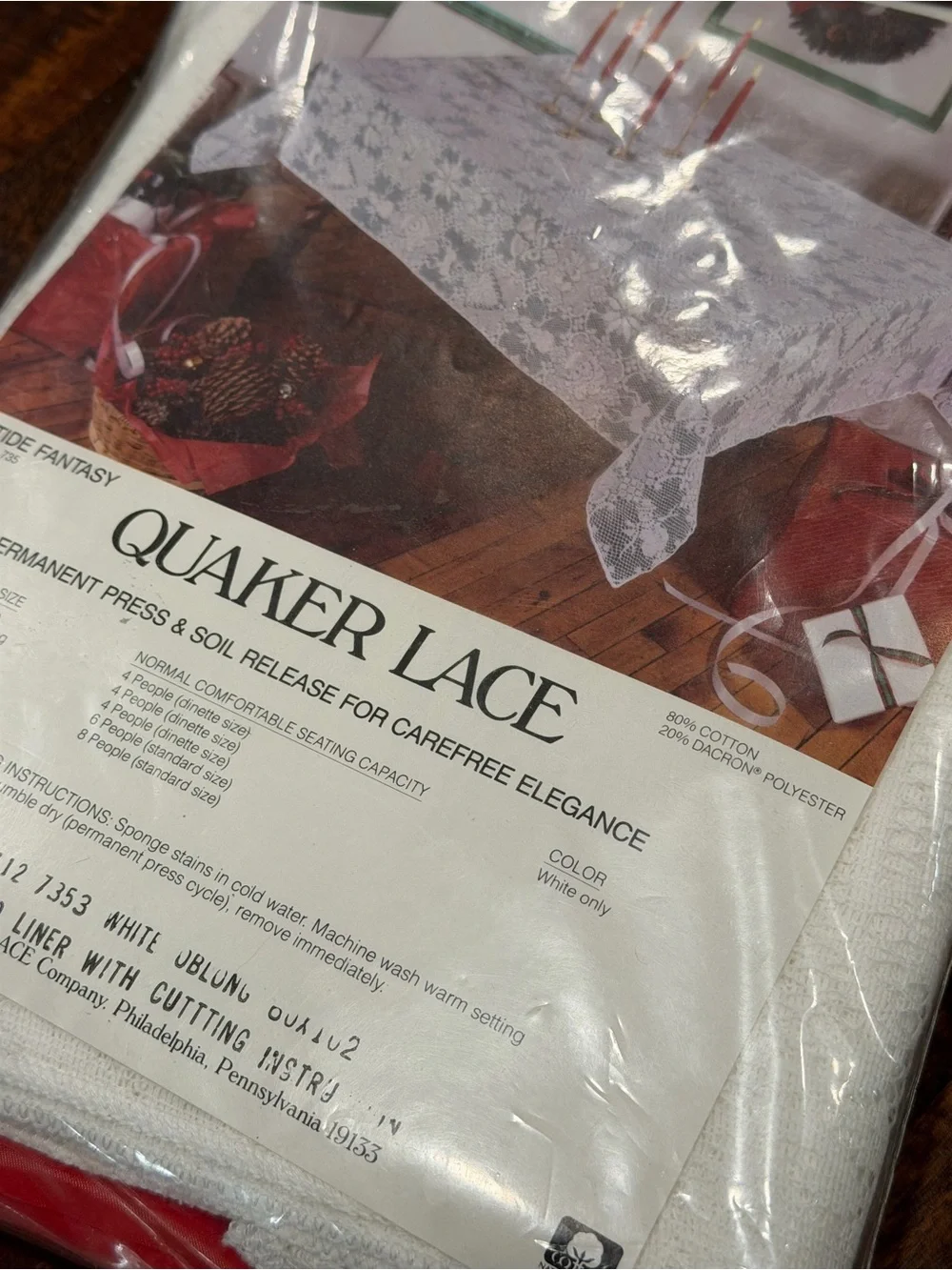 🆕NOS Quaker Lace Co vintage Yuletide Fantasy cotton blend tablecloth 102”x60”